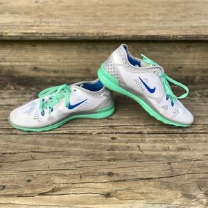 Nike Free 5.0 sneakers
